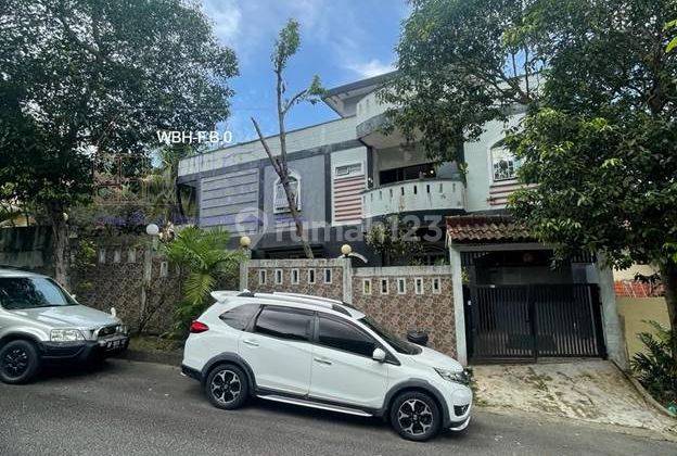 Rumah 3 Lantai Full Furnished di Bukit Indah, Batam Centre Siap Huni, Harga Nego  1