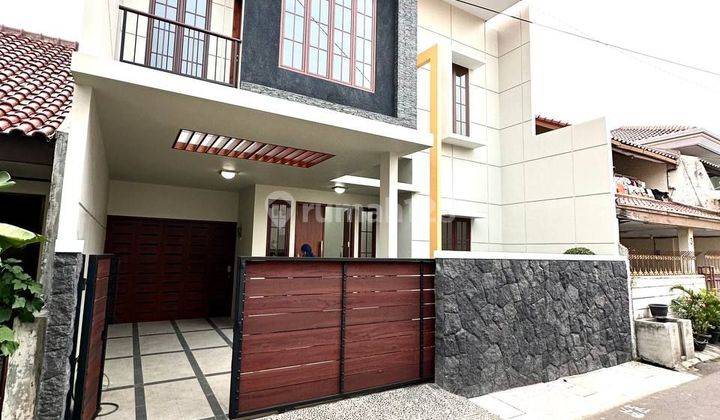 Rumah Baru 2 Lantai dalam lingkungan komplek area rawamangun 1