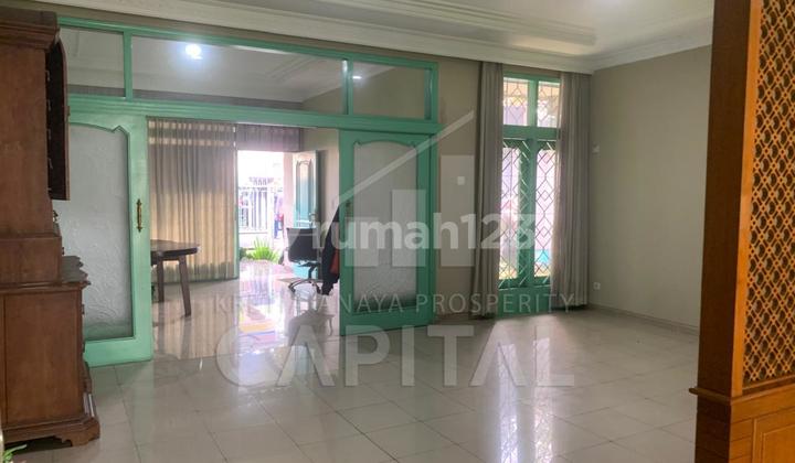 Former Office House Ready to Use with Comfortable and Strategic Location in Sayap Sunda, Bandung