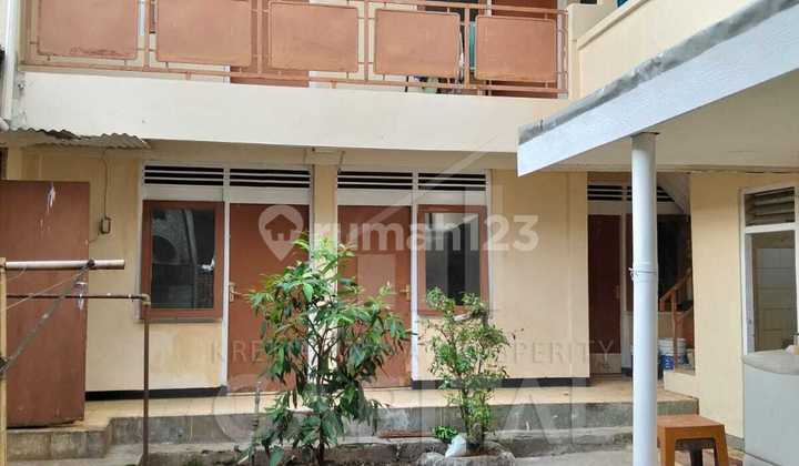 Rumah Tinggal bisa untuk Usaha di Sayap Riau Tengah Kota Bandung Lokasi Strategis dan Ramai