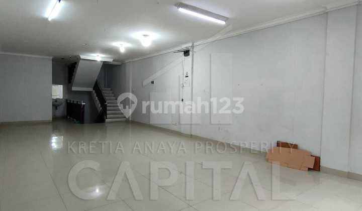 3-Storey Commercial Building Ready for Business, Strategically Located on Holis Main Road. 2