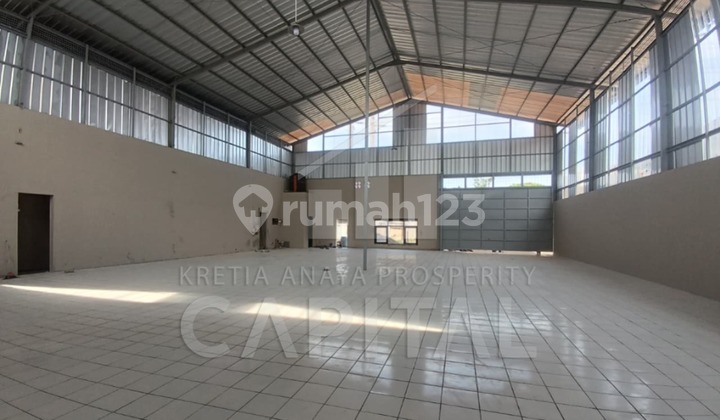 Gudang Siap Pakai dengan Lokasi Sangat Strategis di Tengah Kota Mainroad Soekarno Hatta Gudang Siap Pakai dengan Lokasi Sangat Strategis di Tengah Kota Mainroad Soekarno Hatta