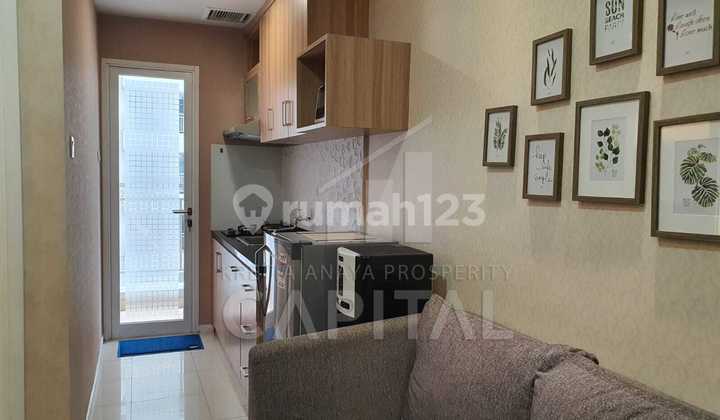 Unit Fully Furnished dengan View Kolam Renang di Apartement Parahyangan Residence Tower Pangrango