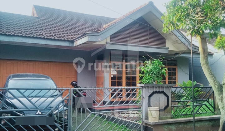 Rumah Cakep Bersih Dan Nyaman Siap Huni Lokasi Strategis di Tengah Kota Bandung Area Kembar Mas
