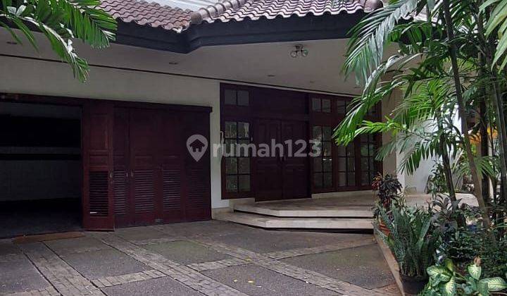 Disewakan Rumah Area Senopati Kebayoran Baru Jakarta Selatan 1