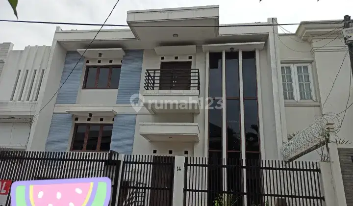 Dijual Rumah 2 Lantai di Pondok Indah Jakarta Selatan 1