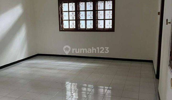 Disewakan rumah 1 lt di Gandaria Kebayoran Baru Jakarta Selatan 2