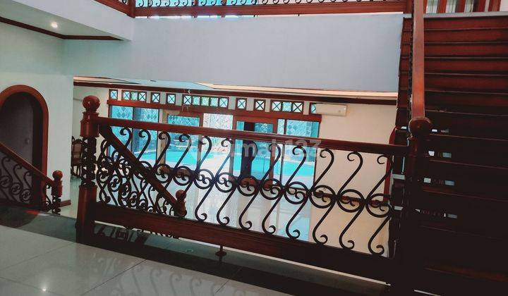 Dijual rumah 2 lantai di Senayan Jakarta Selatan 6