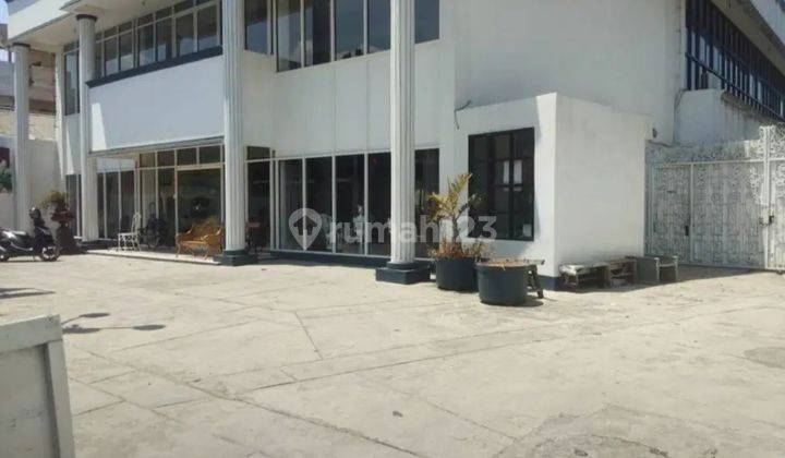 Dijual bangunan 2lt Kebayoran Baru Jakarta Selatan 1