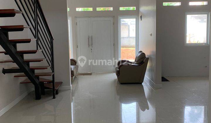 Dijual rumah baru 2 lantai di Deplu Kreo Tangerang 2