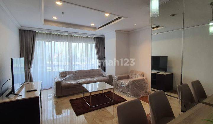 ruang keluarga apartemen somerset grand citra kuningan