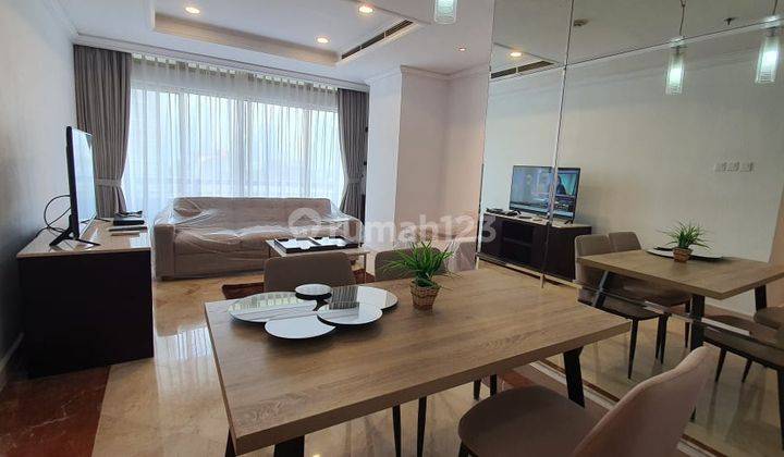 ruang makan apartemen somerset grand citra kuningan