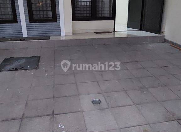 Rumah 3 lantai ditomang siap dihuni 1