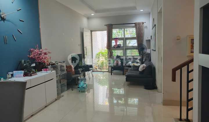 2-Story House in Tomang 2