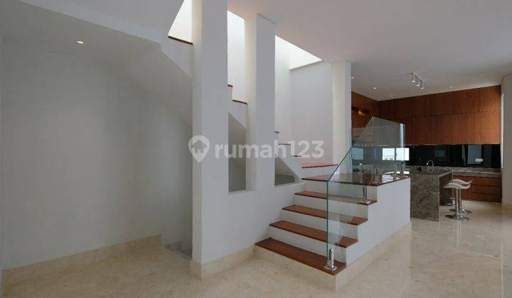 Rumah di Cluser costarica
Modernland
Tangerang Bagus 2