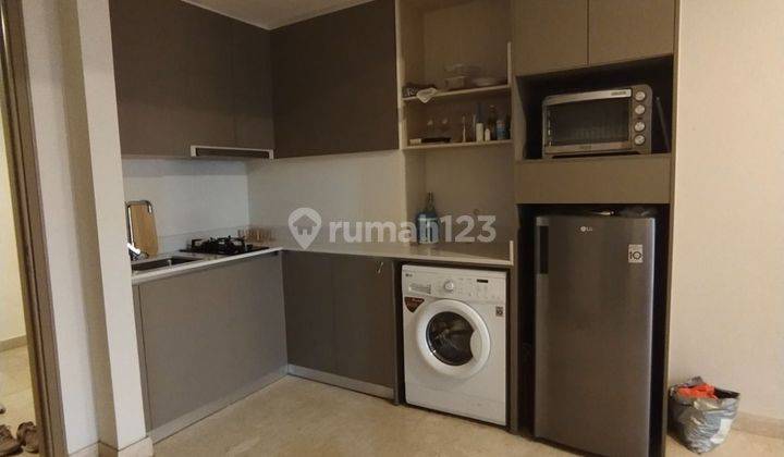 Apartemen Gold Coast Bagus Semi Furnished 2