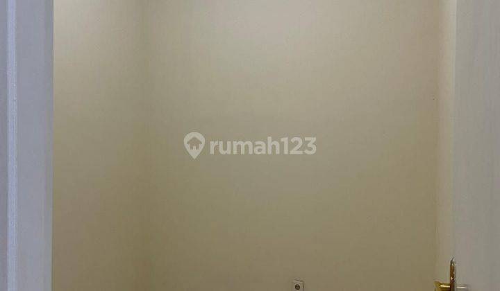 Rumah di Taman royal 2
Tangerang Bagus 2