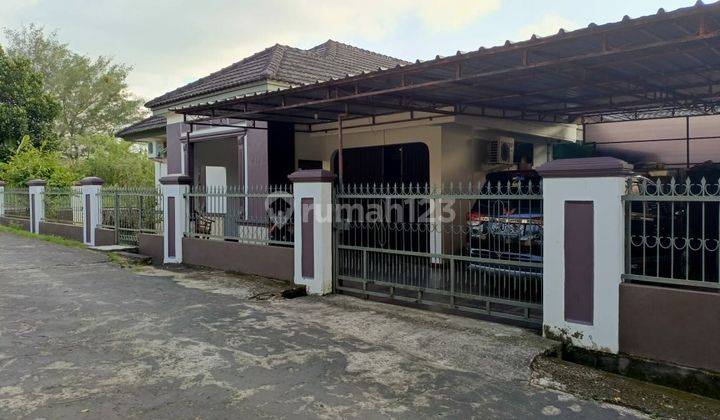 Dijual Rumah 200/500 di Jln Seruni Palembang
 2