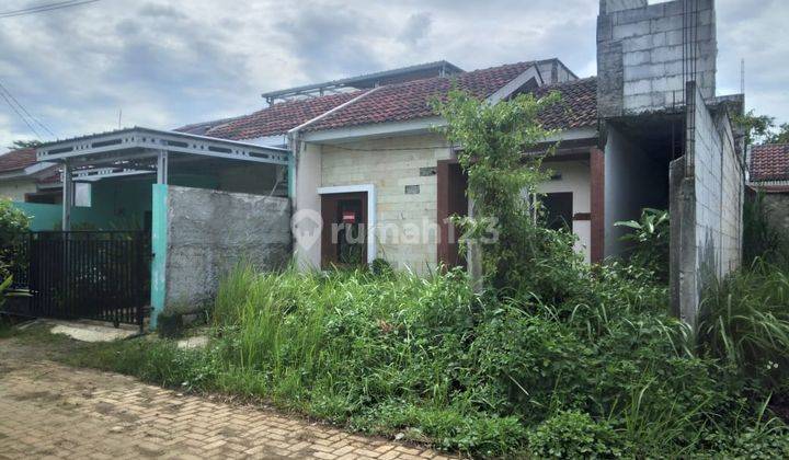 Rumah over kredit murah  keringanan cicilan 145 rb setahun. Bebas banjir  3