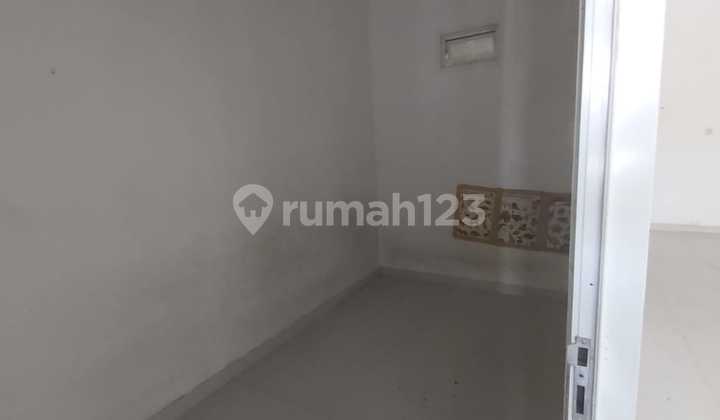 Rumah Minimalis Sederhana Disewakan di Delta Pekayon,tidak Banjir 4