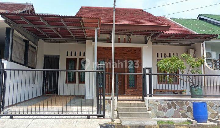 Disewakan Rumah Luas Lokasi Strategis di Taman Cikas Bekasi  1