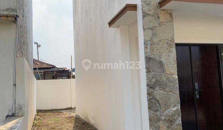 Rumah 2 lantai di cibinong harga 900 jutaan luas 141 m 2