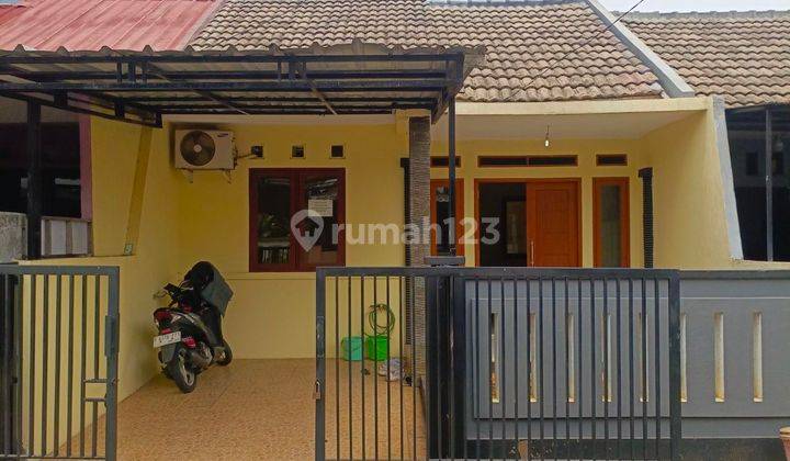 Rumah Dekat Stasiun Cilebut Hanya 3 Menit Pinggir Jalan Raya 1