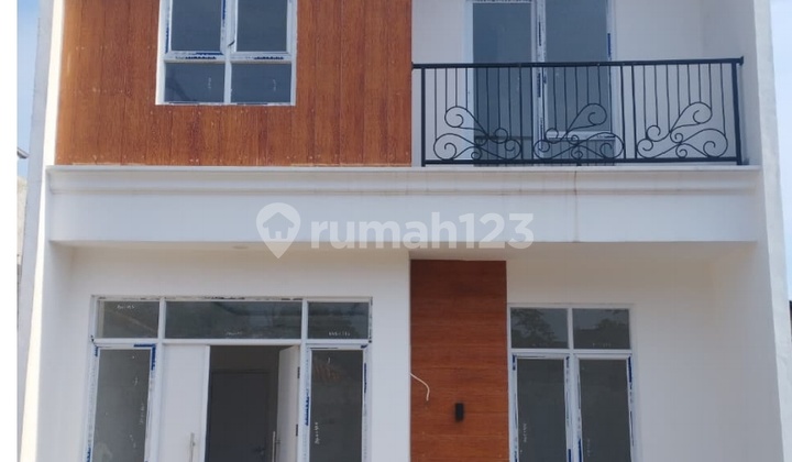 Rumah 2 Lantai Di Kota Tangetang Dekat Berbagai Fasum .tol Dan Bandara 1