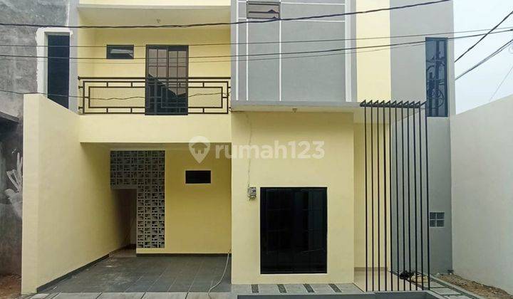 Rumah 2 Lantai Dekat Stasiun Depok Lama  1