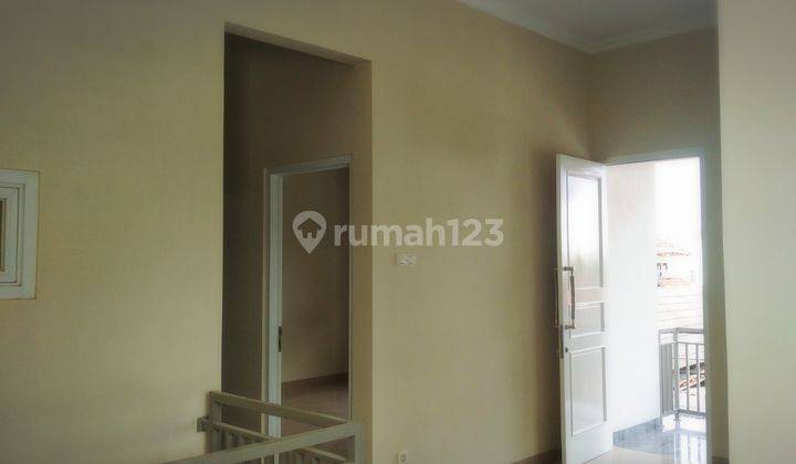 RUMAH 2 LT SIAP HUNI DEKAT PEMANCINGAN KADISOKA 7