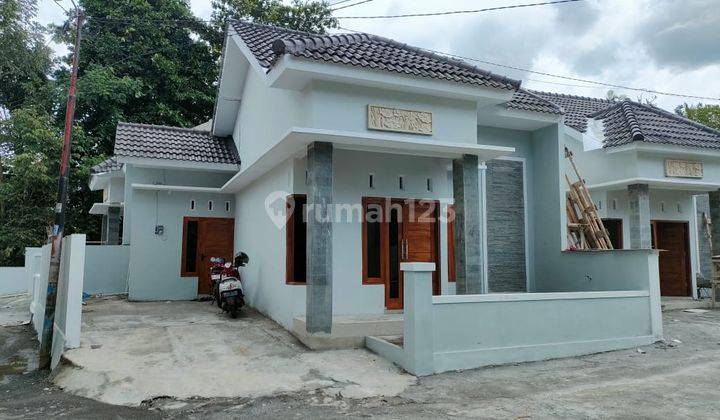 Rumah Murah Desain Modern Di Seyegan Sleman 1