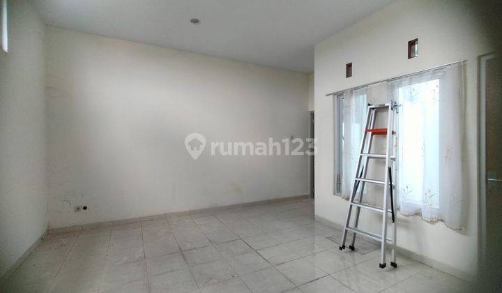 Rumah Second Terawat Harga Bisa Nego Di Kawasan Maguwoharjo 2