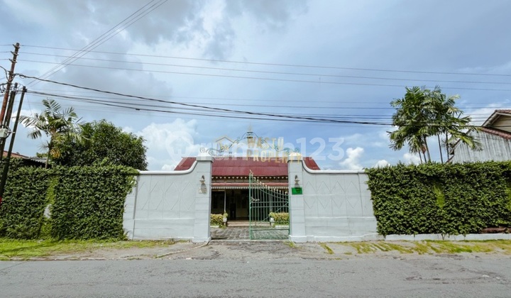 Heritage House of Hb VII on a Spacious Land in Wirogunan 1