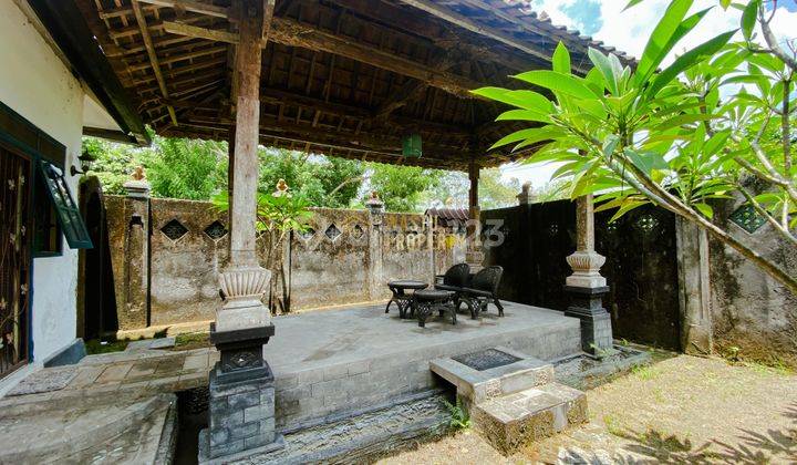 Rumah Cantik Second Ada Kolam Renang Di Ngemplak Sleman 2