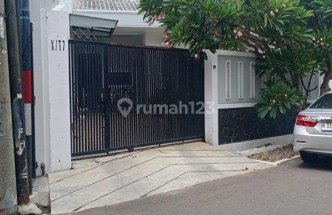 Rumah SHM Full Furnished di Jl. Taman Nyiur, Jakarta Utara 1