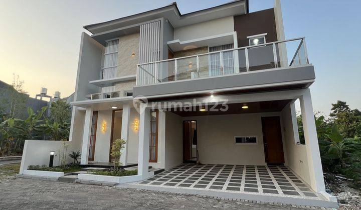 Rumah Mewah Siap Huni Full Furnish Cluster Exclusive Di Jakal Km9 2