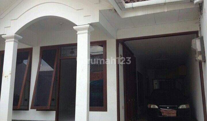 Rumah siap huni lingkungan tenang dekat Taman Radio dalam jaksel 1