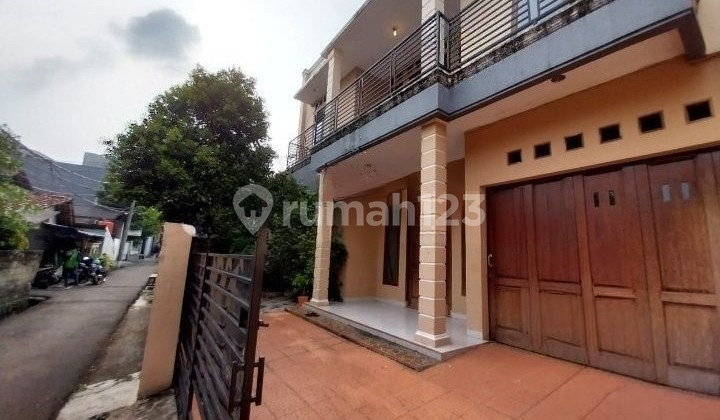 Rumah Siap Huni 2 Lantai Harga Dibawah Pasar  2