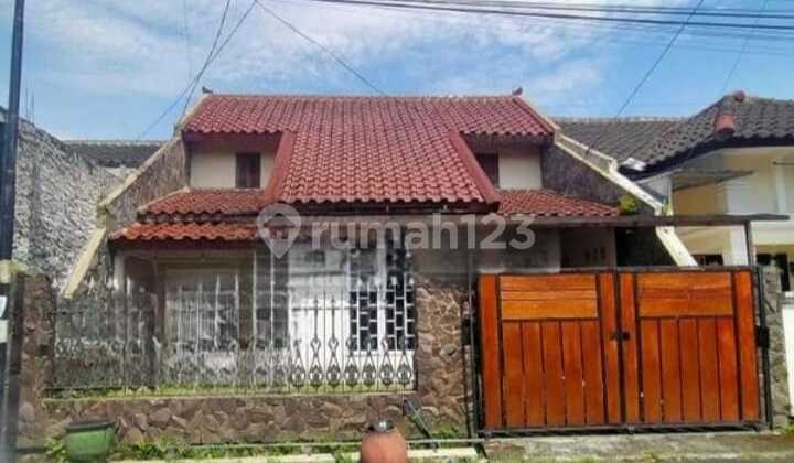 Rumah SHM luas 145m2 Siap Huni area jl Teluk Grajakan Blimbing Rumah SHM luas 145m2 Siap Huni area jl Teluk Grajakan Blimbing