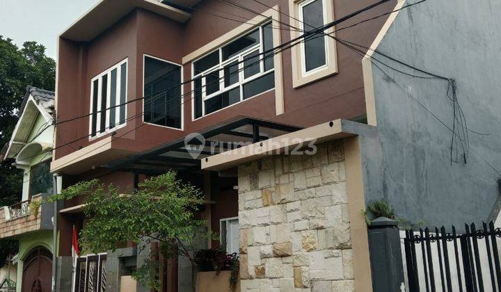 Rumah 2 Lantai Siap Huni Area Jl Bunga2 Soekarno Hatta 2