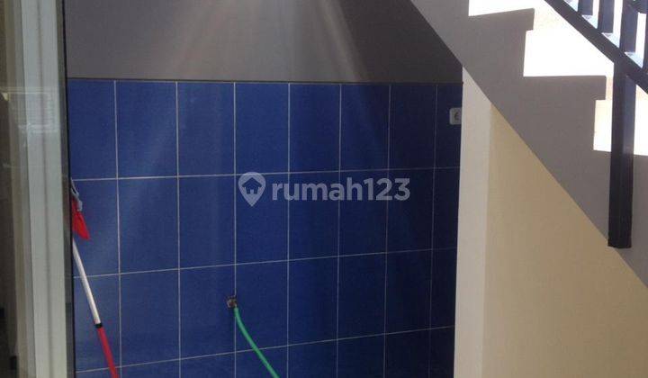Rumah hook bangunan baru kawasan tunjungsekar soekarno hatta 12