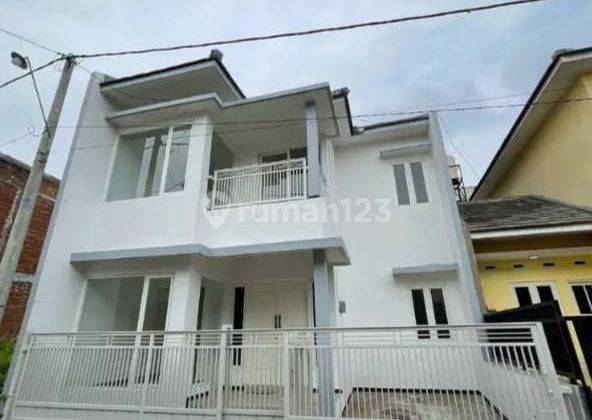 Rumah Minimalis 2 Lantai Bangunan Baru Siap Huni Area Sawojajar 1