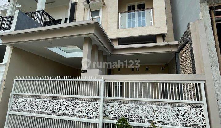 Rumah modern semi furnish kawasan jl kalpataru suhat 2