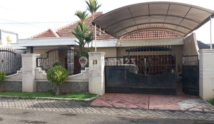 Dijual rumah Shm luas 588m2 area jl bunga2 suhat malang 2