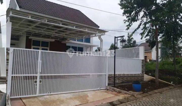 Rumah minimalis full furnish luas 165m2 vila bukit tidar malang 1