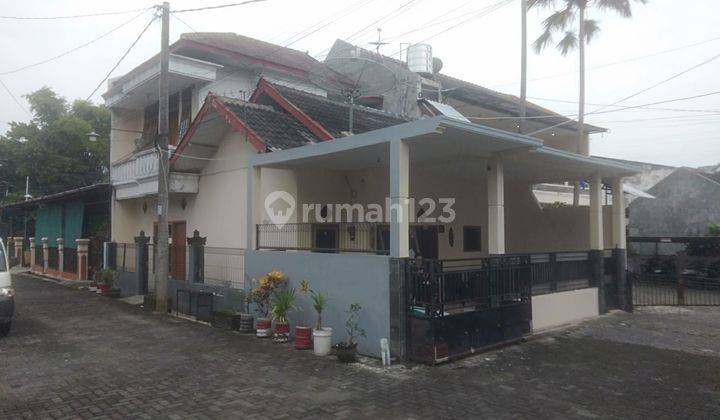 Rumah hook murah luas 170m2 jl akordion tunggulwulung  1