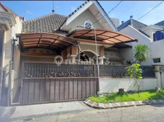 Rumah dijual luas 199m² kawasan bunga2 suhat malang 1