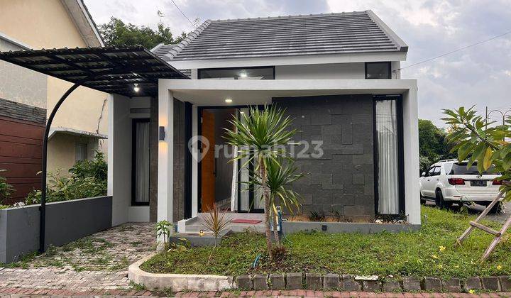 Rumah Hook Luas 126m2 Kawasan Jl Akordion Lowokwaru 1