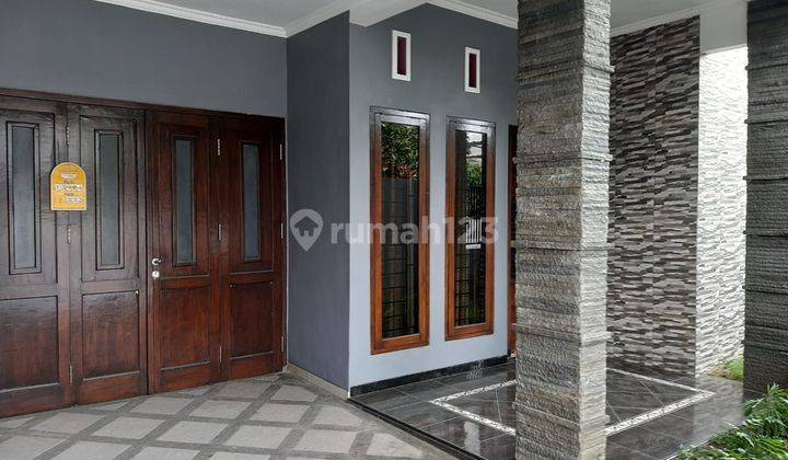 Dijual Rumah 2 Lantai Semi Furnish Area Sawojajar  2