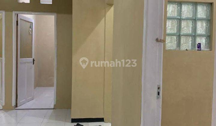 kamar tidur rumah 2 lantai dijual siap